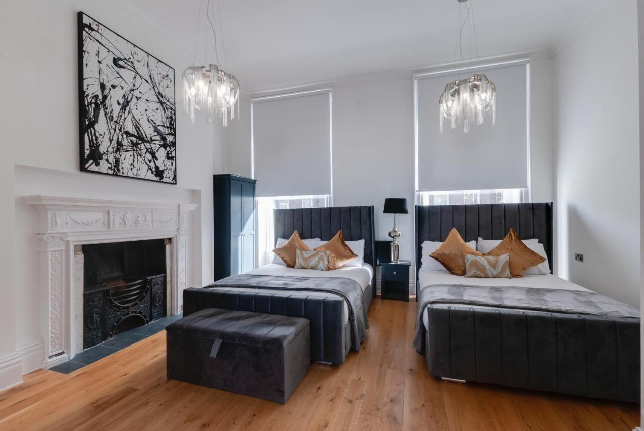 80 By Elite * Liverpool