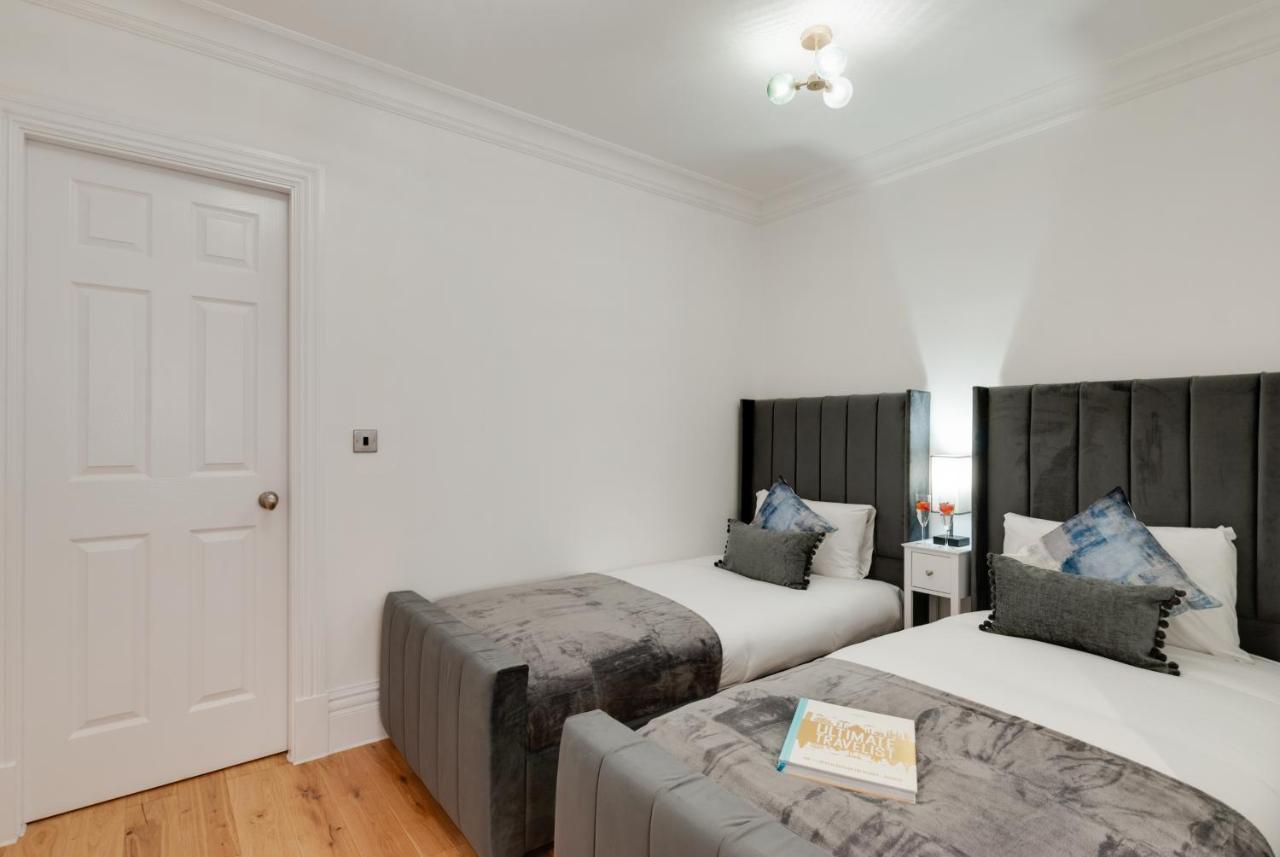 80 By Elite Liverpool